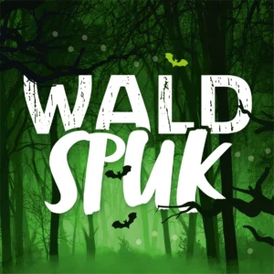 Gruseliger, grün leuchtender Wald mit dem Schriftzug "WaldSpuk"
